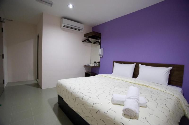 Oyo 89480 Dream House Hotel Skudai Exterior photo